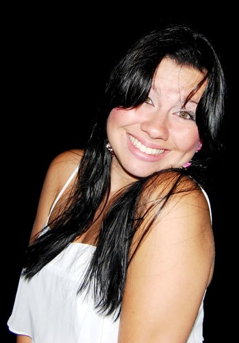 ღ ღ

- um diα α gente encontrαα,
αlguém que mudα nossαα rotinαα .
nossαα cαbeçαα e nosso corαção
E tudo começαa fαzer seentido!
