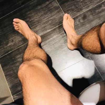 辰小阳on Twitter 看着这大屁股和骚毛穴好想操啊