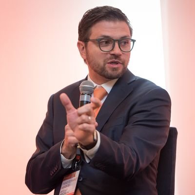 perezblanc's profile picture. Emprendedor con una visión de centro