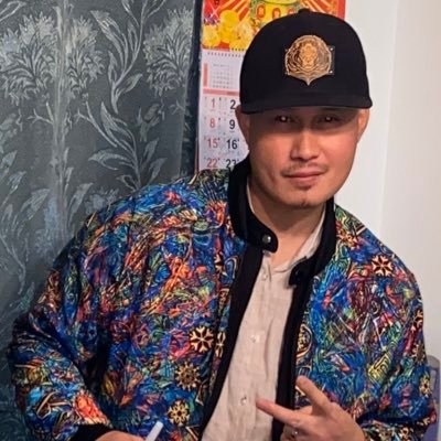abstract clothing designer / graphic sign specialist / logic prox beat maker / artist at kincustom & mipic...https://t.co/qx2CvoIbmt