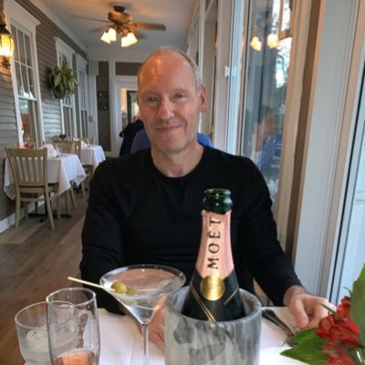 J_C_De's profile picture. Jurist, news junkie, musician, fitness enthusiast, madrileño from birth and angeleno as my adopted city, kenpo karate black belt, foodie.