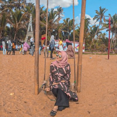 connytahfdzoh's profile picture. love your self and love your teeth 🦷