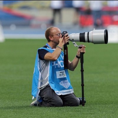 Reporter Photographe depuis 25 ans spécialisé dans le sport.