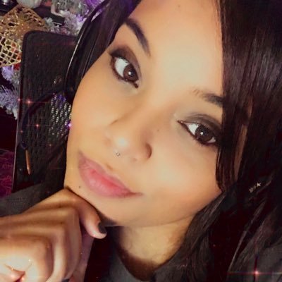 👩💻 Streamer, Creator & 3D Artist | Current: 3D Dev @PRODIGY_PRP | 👾 Twitch Partner | 🔴⚫️⚪️🟡 @KARNAGEClan | ✉️ Business: ripleycreates@gmail.com