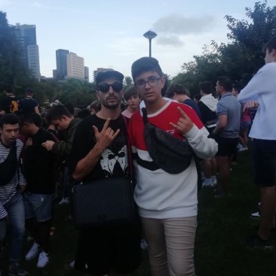 coderoyal2's profile picture. Hola bueno no se que poner