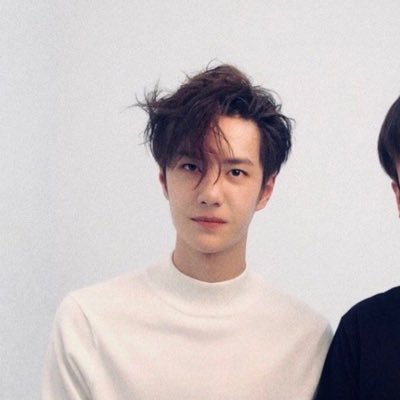 yibosmiling's profile picture. 