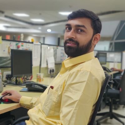 🇮🇳 T= Personal. Likes & RTs ≠ Endorsements. Banker. Hindustan First. A common man & Hindu Nationalist.धर्मो रक्षति रक्षितः🚩🚩🚩