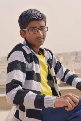 khan_ameeq's profile picture. happy