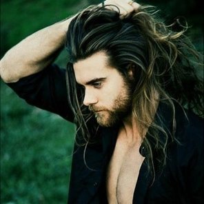 Wolf of Ragnarok; God-Eater | OC-Character; Marvel/DC Compatible. | 18+Mature | Det./Lit. Only | DM's Open | Dominant. 🐺| @GlitchPrincessV🍭👑♥