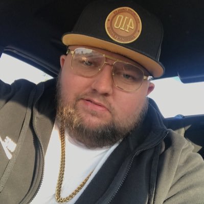 RobAnde62061065's profile picture. Entertainment owner, a father of 4...I work hard and take care of my responsibilities so I can play hard!! Born in the 410 but now I’m 302!
