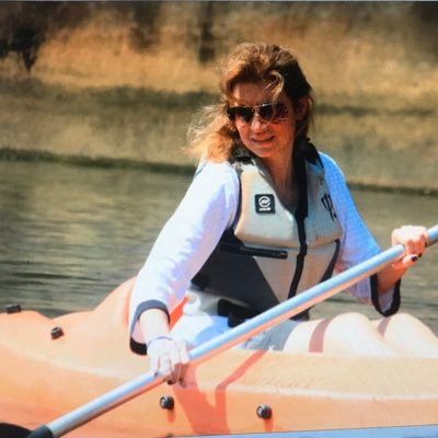 veroperosi's profile picture. #educacionenlaUBA #transformarITBA #Hubdeexploraciondefuturos  #didacticasludicas 👉🏻 videojuegos serios #remo_siempre