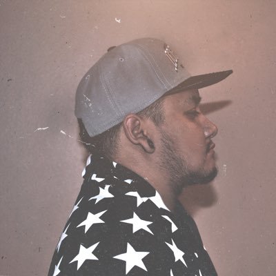 Visual Artist | Graphic Designer
For Business Inquiries: angelgmungia@gmail.com
