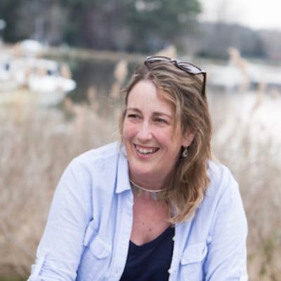 Amazon #1 bestselling author, lifelong journalist, candlemaker, miniaturist, reiki master, mom of 4 🏳️🌈