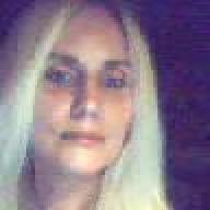 flowerchild7633's profile picture. 