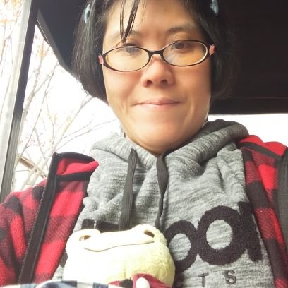 2015年6月に雑貨やさんで偶然見つけたマスコットが、かえるのピクルスちゃん。それからというもの、かえるのピクルスちゃんに癒されてます。