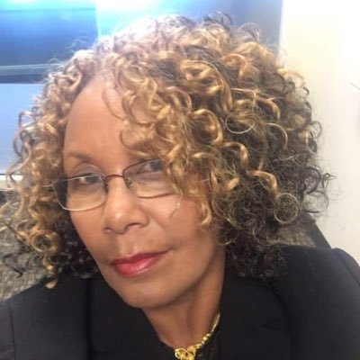 Serenity Mind provides insight , clarity to life's challenges in spiritual readings Serve foster an atmosphere of personal, spiritual professional growth.