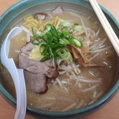 k9vO4S7go8fFnis's profile picture. 福山市在住　26歳
特技　マッサージ　以前アロマ、フェイシャル、整体の店出してました！
裏アカなんで緩めに構ってください！