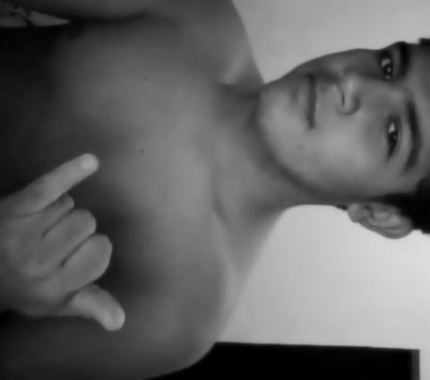 lucas2uc45's profile picture. Segue aew gente *-*