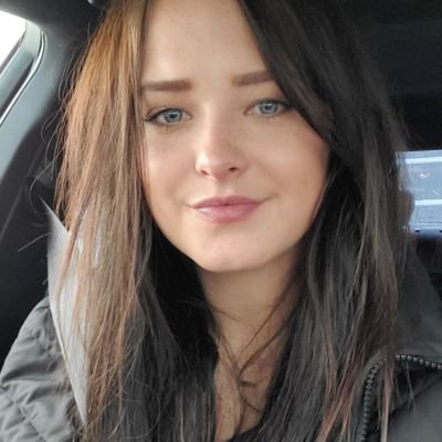 megsdroubs's profile picture. 