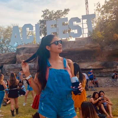 ari_la's profile picture. Mechanical Engineer • Bolivian 🇧🇴