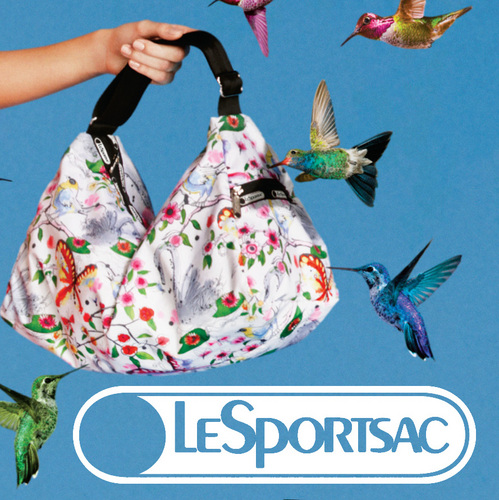 Lisa Abé, Geschäftsführerin Neobags GmbH, twittert für LeSportsac aus Deutschland, Österreich und der Schweiz und vertreibt #LeSportsac in diesen Ländern.