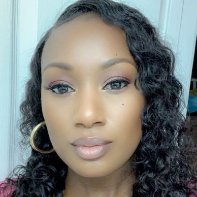 SharrinaW's profile picture. 