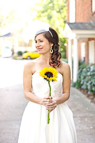 SCAD advertising grad, married, foodie