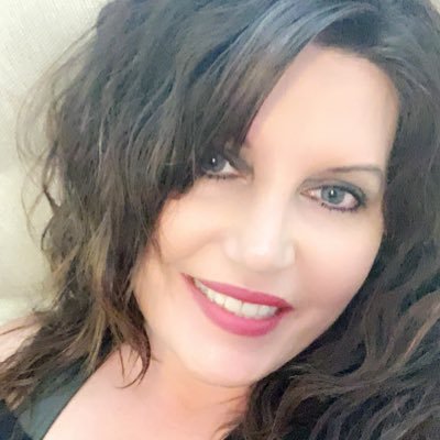 amygur19's profile picture. 