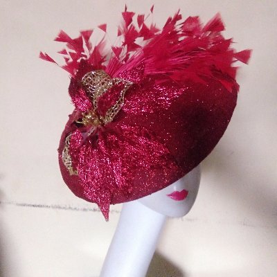 We make exquisite  and beautiful headgears for classy women.