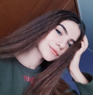 cruptocat's profile picture. please do not send photos of your schedules