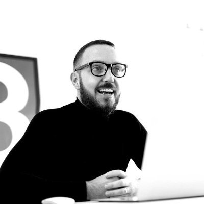 Designer and Creative Director at Lami Services. I help brands with their communications, overseeing creative and production of projects large and small.