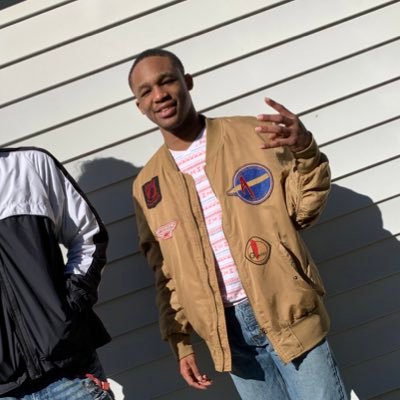 Long_J_Silver17's profile picture. 