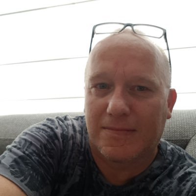 freelance sportjournalist AD regio Den Haag e.o./BN-De Stem/Brabants Dagblad/Eindhovens Dagblad/redacteur Haaglanden Voetbal. Twittert op persoonlijke titel.