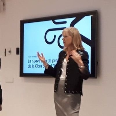 ElianneRos's profile picture. Journalist, correspondent for a decade in Paris and now Comunication director at Area Metropolitana de Barcelona @AMB. Always learning.