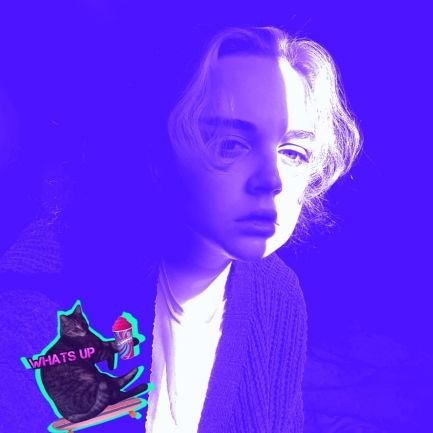 ItPv2vrCM0UPOOP's profile picture. страдающая херней дура