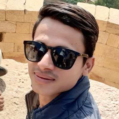 RaisMukhi's profile picture.