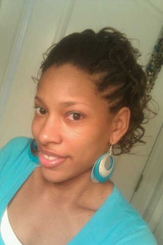 taenase's profile picture. 