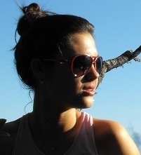 _muito's profile picture. Numa moldura clara e simples sou aquilo que se vê.