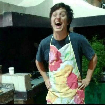 yenarolafata's profile picture. 