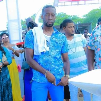 #BlissFullGrowth - Only Ridin wit those I walkd wit 🖤
🔖 #876Electrical
🔖 #876Trucking
🔖 #876Liquor
🔖 #StaeCool876
🇯🇲
Biz/app: 18765838235