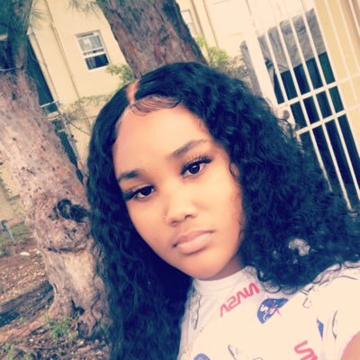 im like a butterfly pretty to look at but hard to catch .