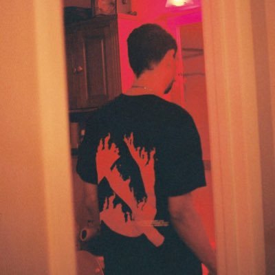 famineusa's profile picture. спаси меня