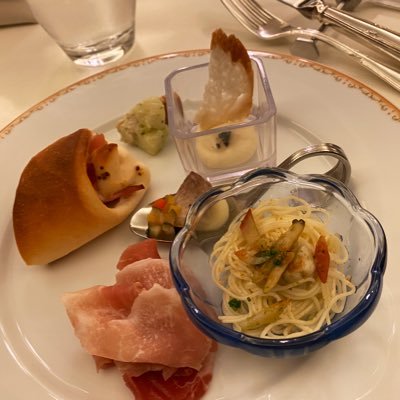 yakinikuharamii's profile picture. 焼肉