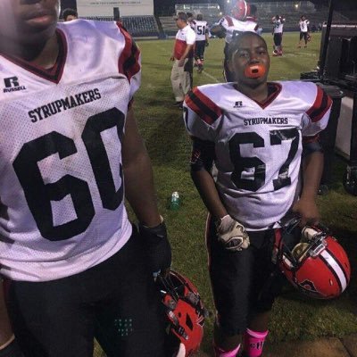 Jayden Willis class of 2023 DE #67 Cairo High School junior Squat:235 Bench:185 my email:jaydenmuranwillis@Gmail.com My Number:229-977-7974