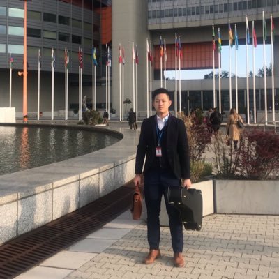 DanielHsuan's profile picture. @SciencesPo @UCBerkeley dd |UNODC E4J Youth Champion. @SFCG_ GYLC. SDG advocate, singer-songwriter. (宣泓宇) ESP, POR, CN, FR #E4J #SDG4 #SDG16 | Views are my own.
