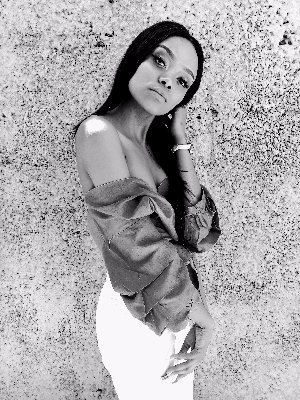 d631e6823bb243c's profile picture. God First ❣
Pageants👑💛
FOodie😋
LOve❤
Co-Founder of Miss Mayibuye and jr 👑❤