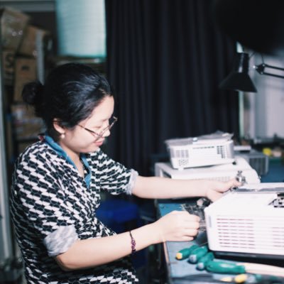 lamp_sandy's profile picture. My job： projector repair We support all kinds of projector parts,lamp and repair tools whatapp: 008613202054881 E-mail:sandy@bxlamp.com