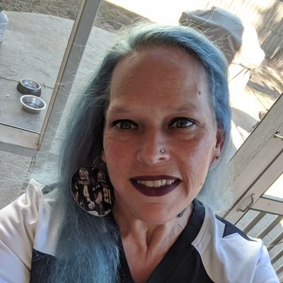 I am a single mom who loves her kids her Cowboys Capitals, Orioles, RedSoxs, Warriors and Puerto Rico 🇵🇷🇵🇷 Familia means everything to me!