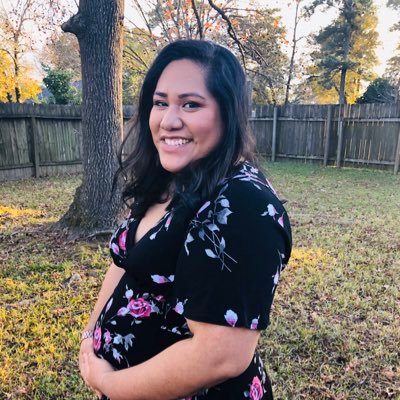 Wife 🖤 And Dog mom of three 🐕🦺🦮🐕 Professional Bookworm 📚 Baby Trujillo coming June 2020 🤰🏻 #2A #ΣΛΓ SP 16 ☸️ ⚓️
