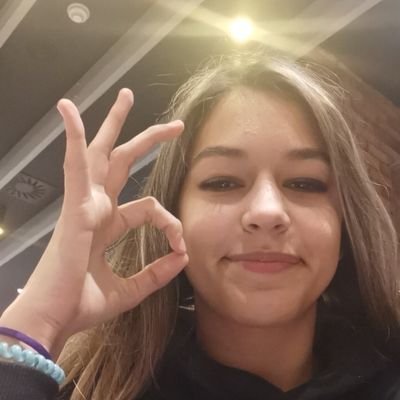 Anisia30988512's profile picture. Funny, crazy and a cute girl (she loves cats